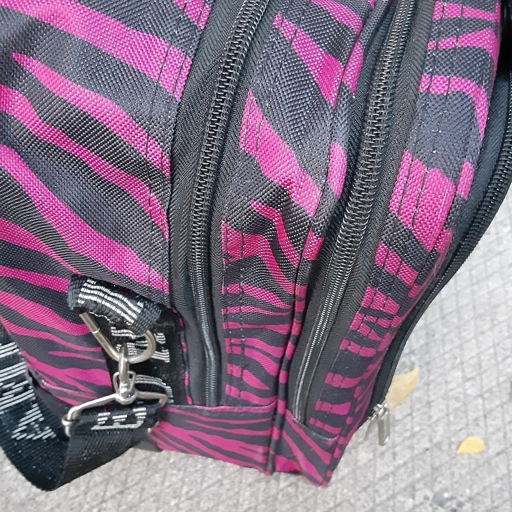 Stylish Pink Zebra Print Travel Bag - Picture 7 of 16